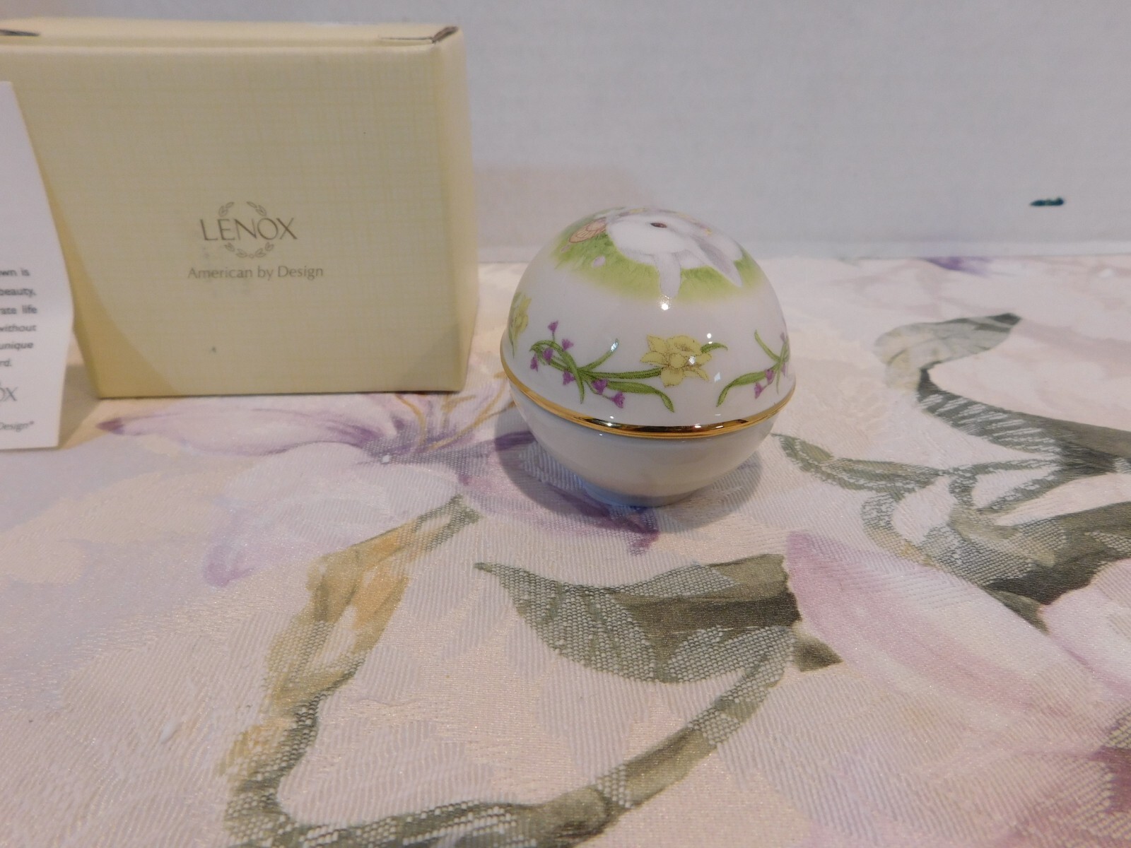 LENOX Spring Visitor Egg Box NIB #2