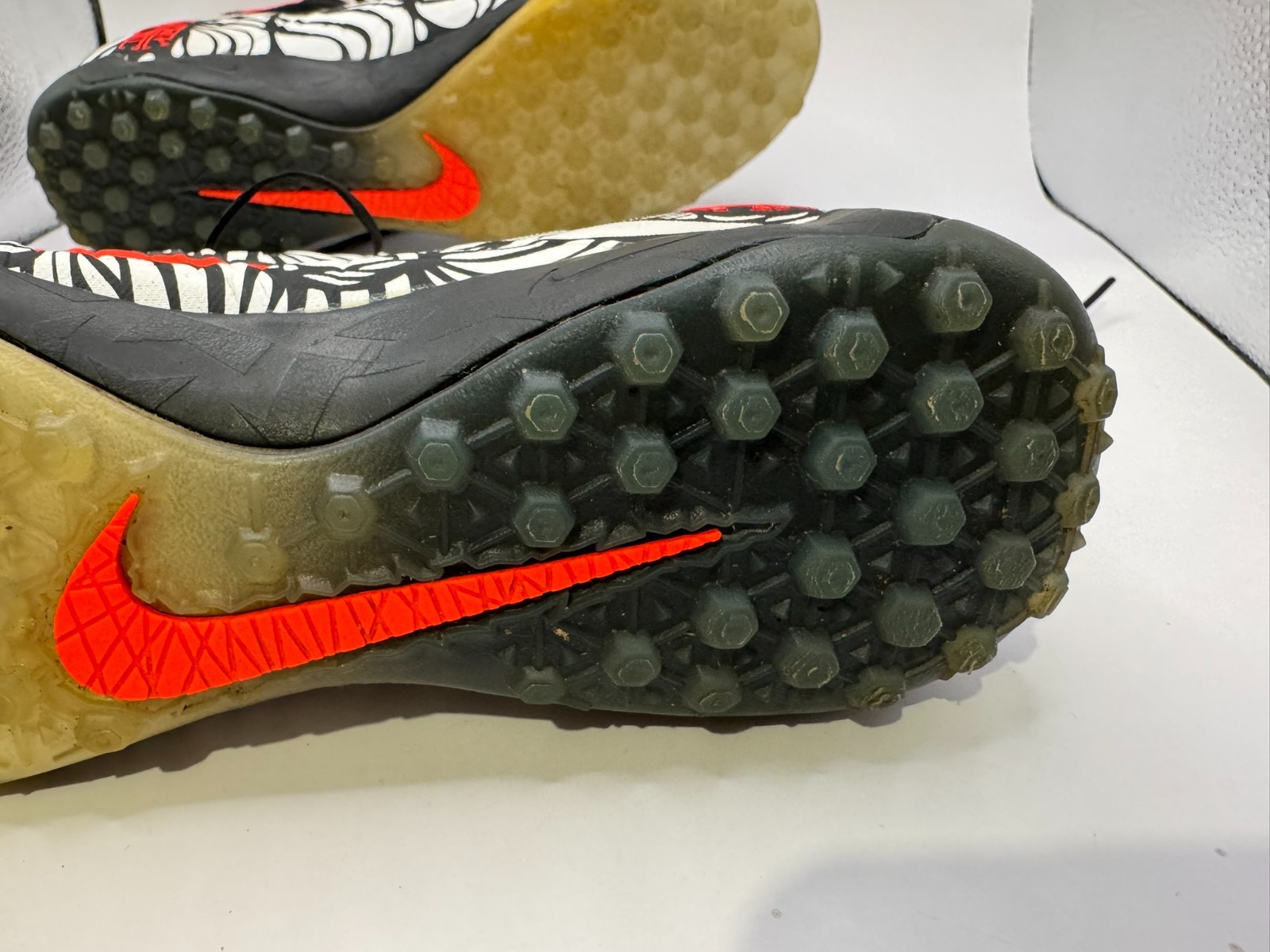 RARE Nike HypervenomX Proximo IC Neymar Jr "Ousadia Alegria" US 7 820134-061