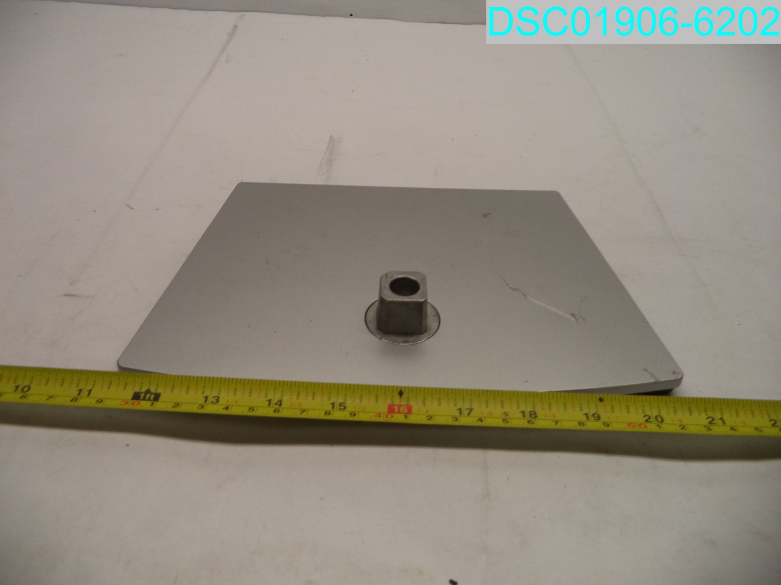 Used: U2422H Stand Base Mount Replacement CN-0FVGMC-CGS00-23C-019M-A00