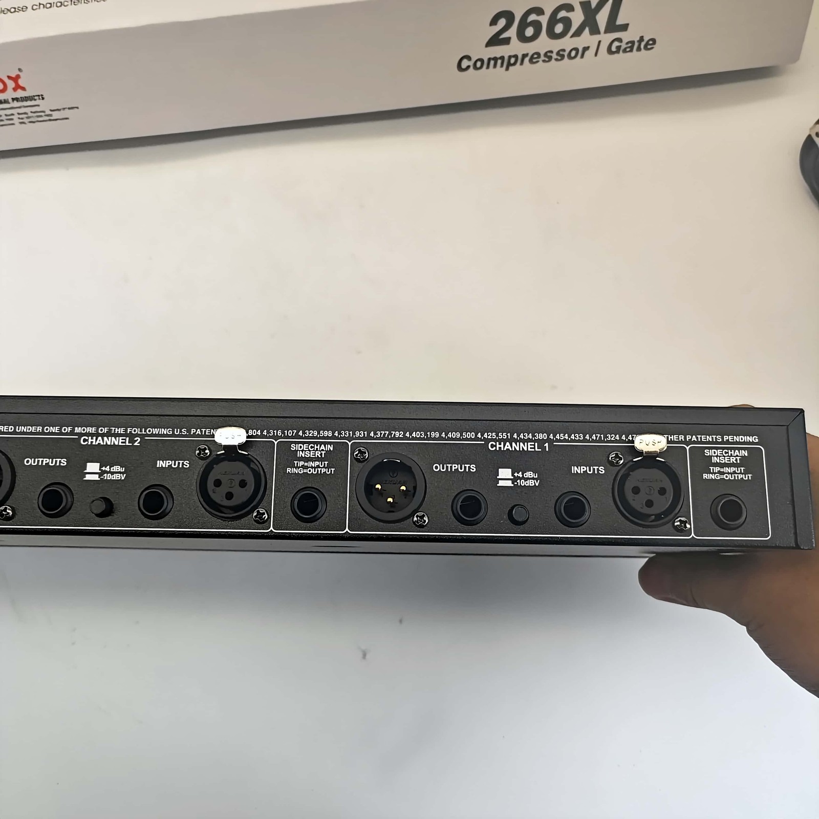 dbx 266xs Dual Channel Compressor Gate Dynamics Processor w/ Side Chain Insert