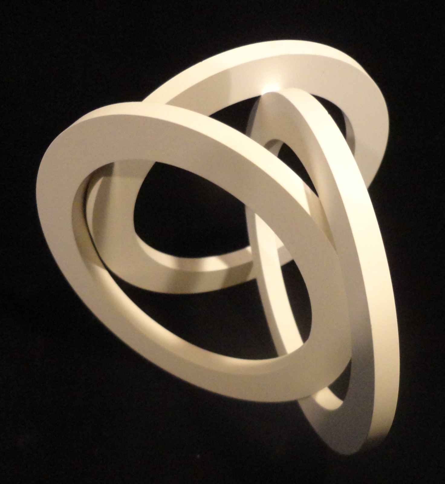 4.975" DIAMETER CONTROLLED POROSITY ALUMINA CERAMIC RING WASHER No.: 516