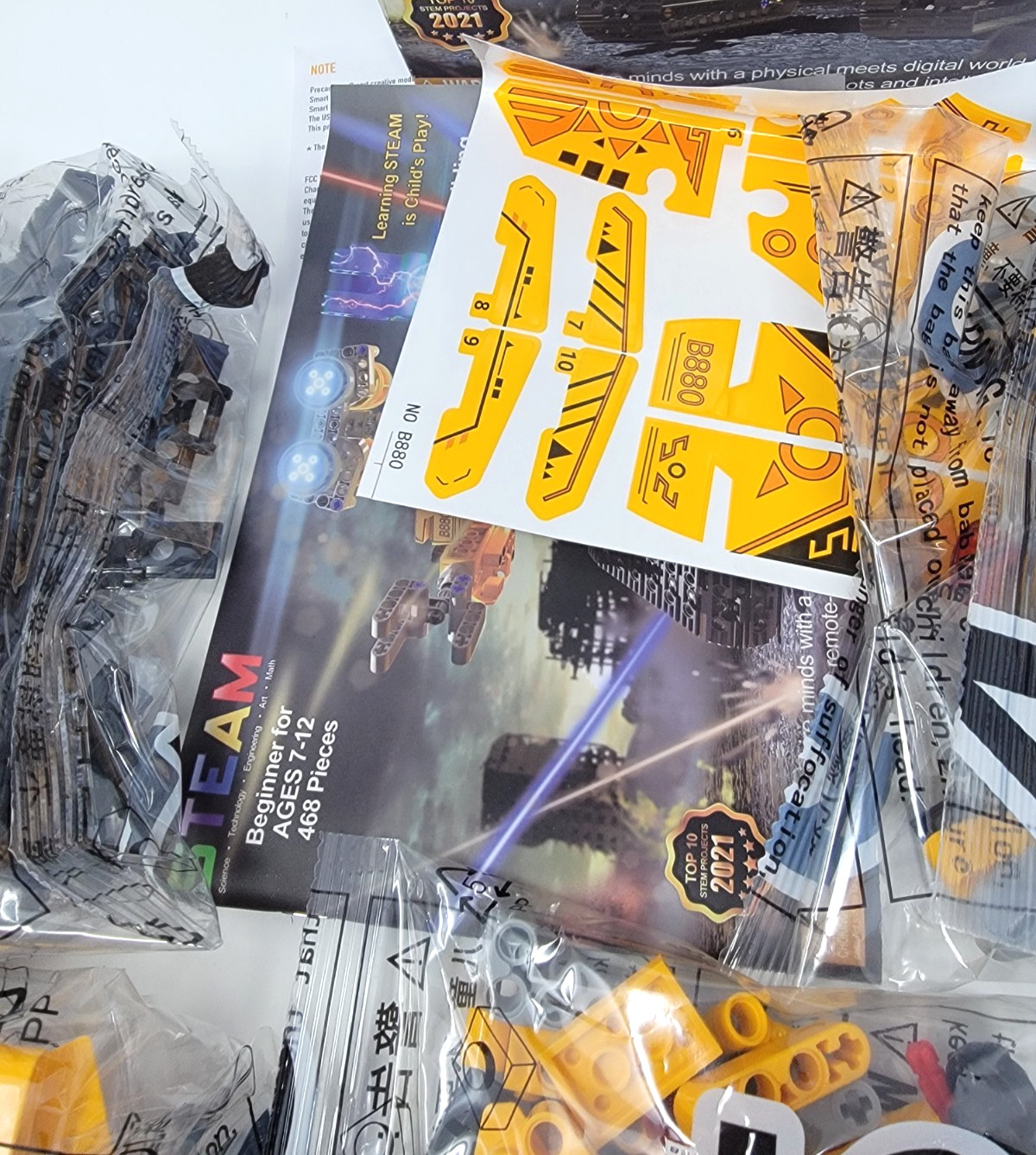 Wallbot Remote Controlled Robot Building Kit STEM 468 Pieces