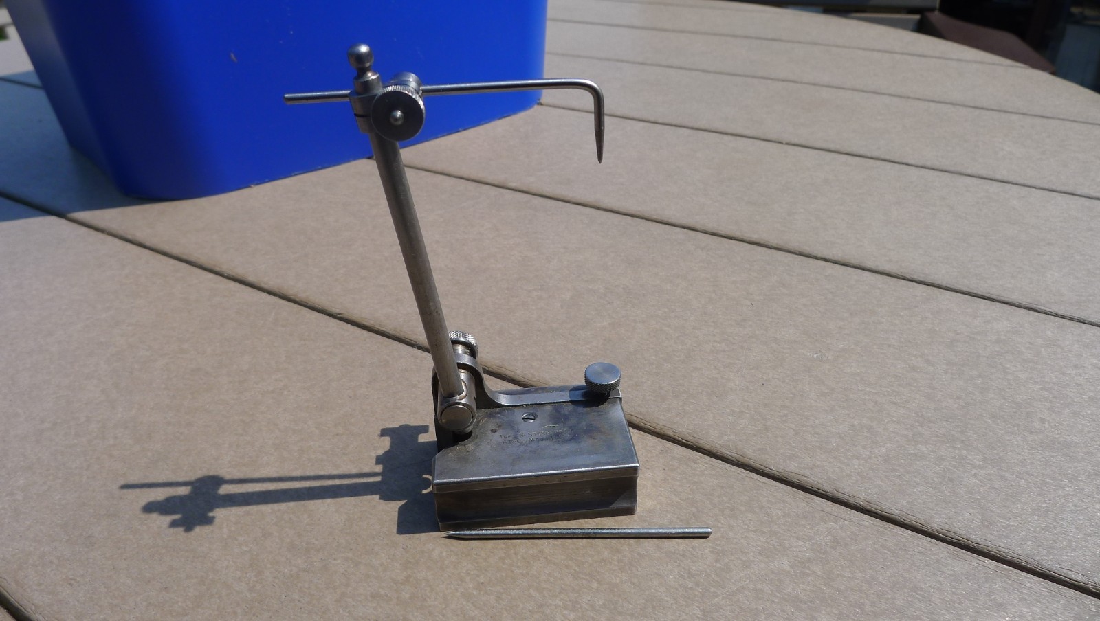SMALL VTG STARRETT CO, INDICATOR STAND