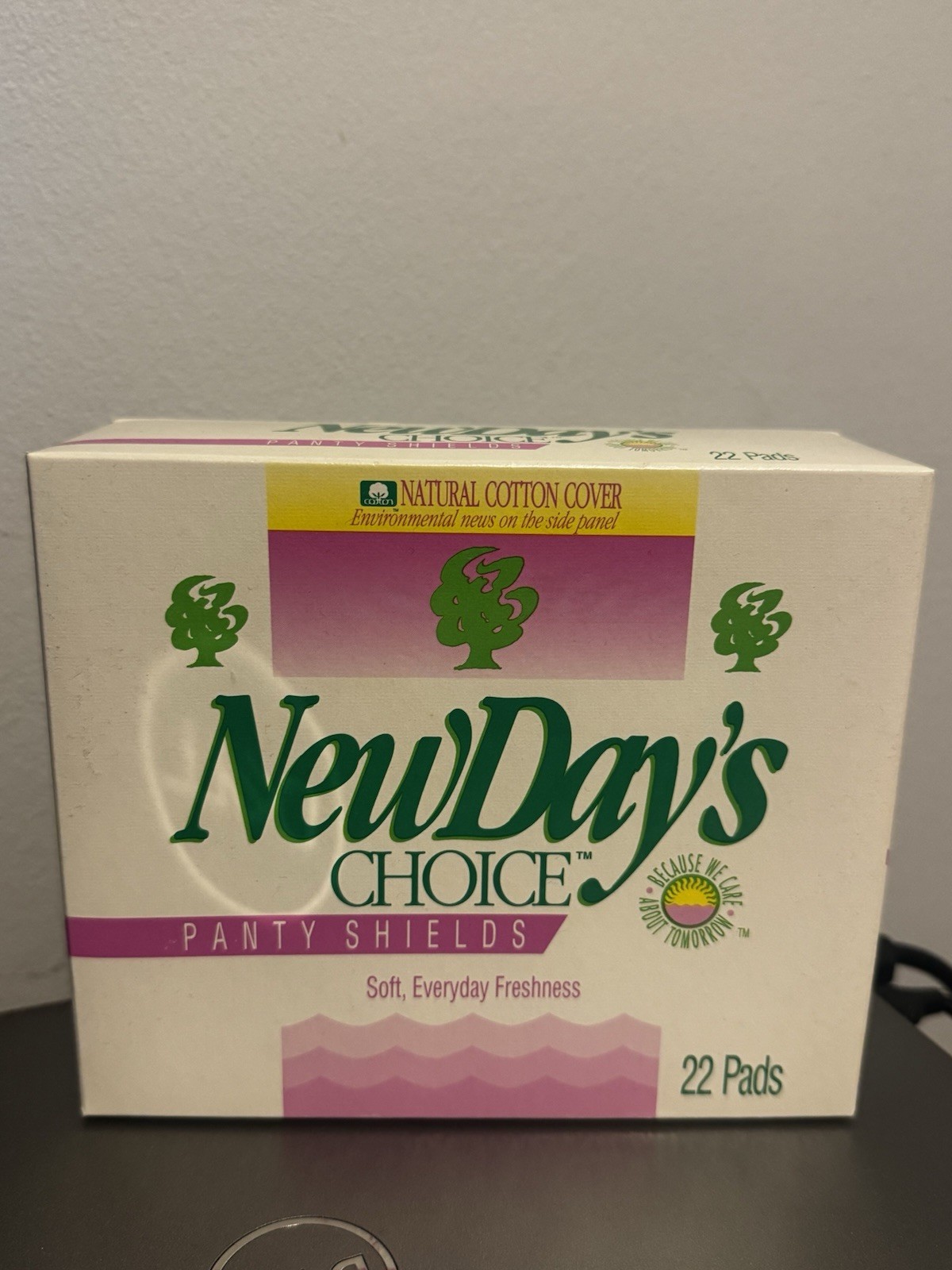 Vintage Box Of Women’s New Day’s Choice Cotton Cover Pads 22 Count NEW Prop