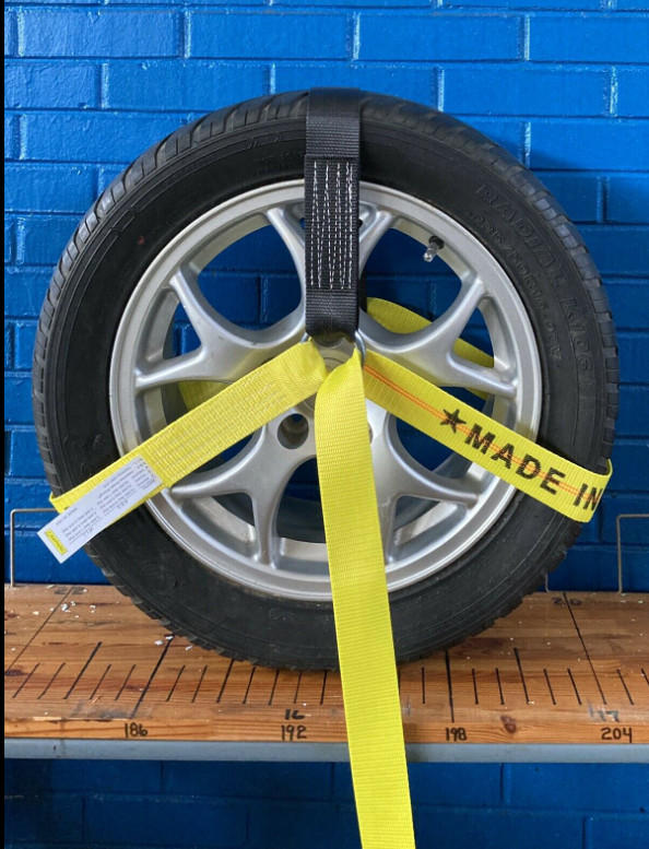 LASSO WHEEL NET AUTO TIEDOWN STRAPS HEAVY DUTY SET OF 2  USA MADE