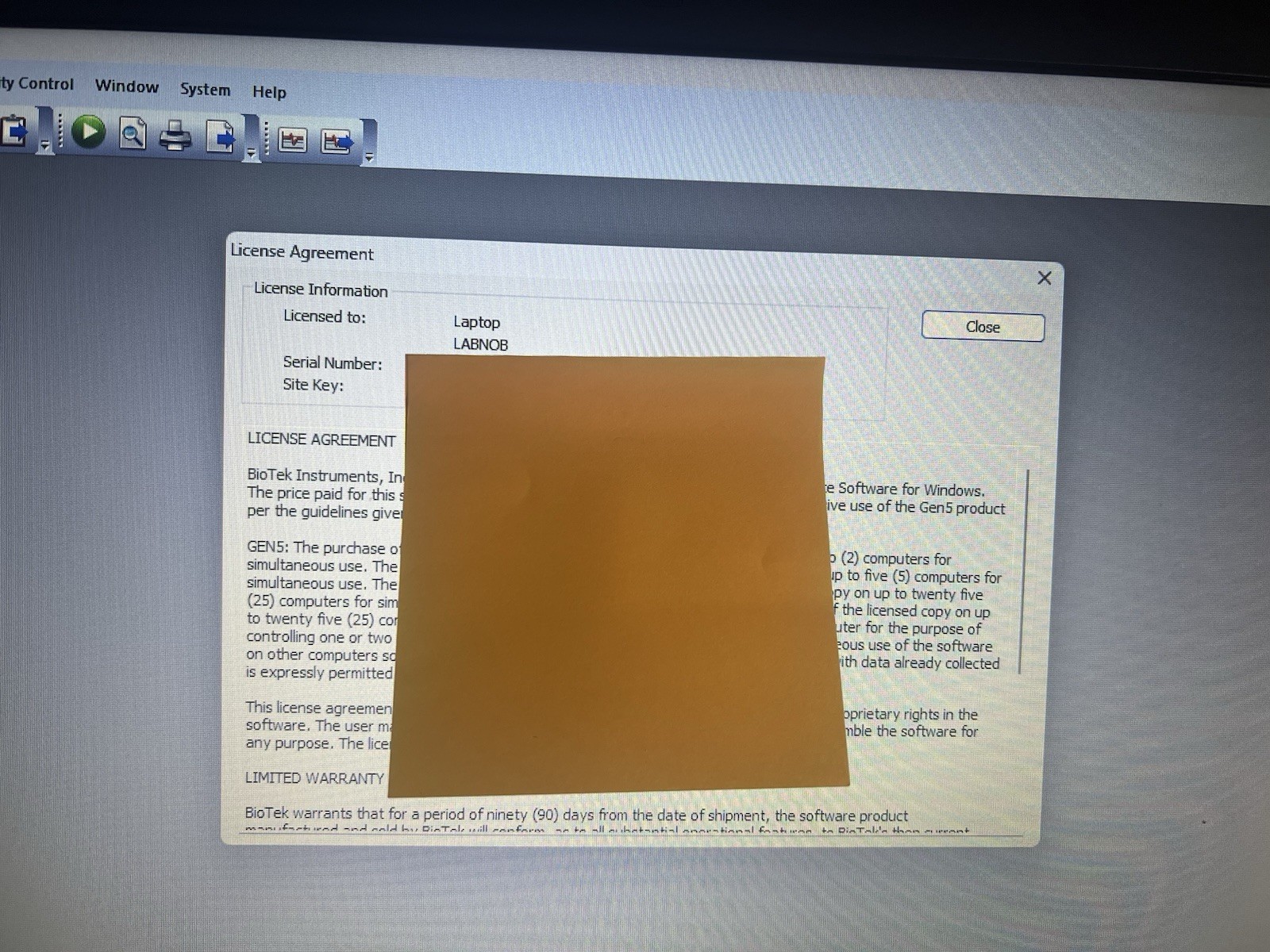 laptop with Agilent Biotek Gen5 IVD 2.09 mircoplate reader software