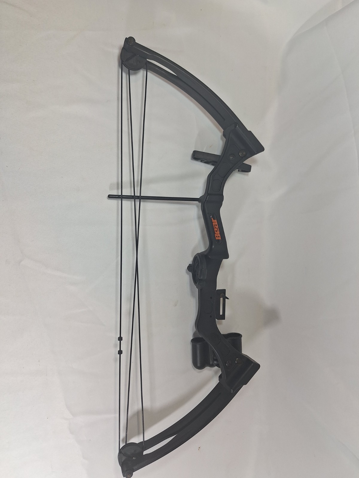 Bear Brave 3 Youth Compound Bow 26 inch RIGHT-HAND DRAW Archery Black