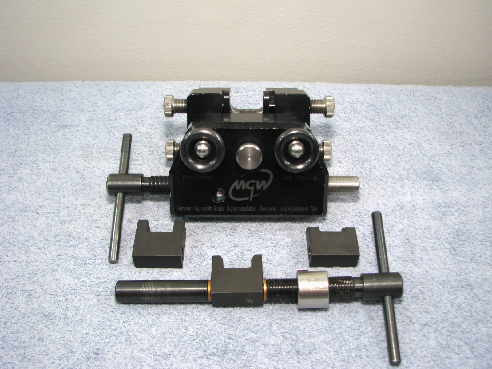 MGW Armory Sight-Pro LARGE Model Universal Gunsmith Pistol Sight Tool + 32 Shoes