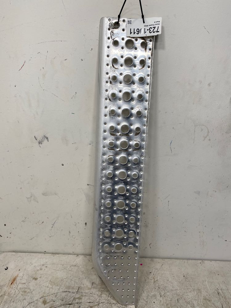 Step NA (723-10611)