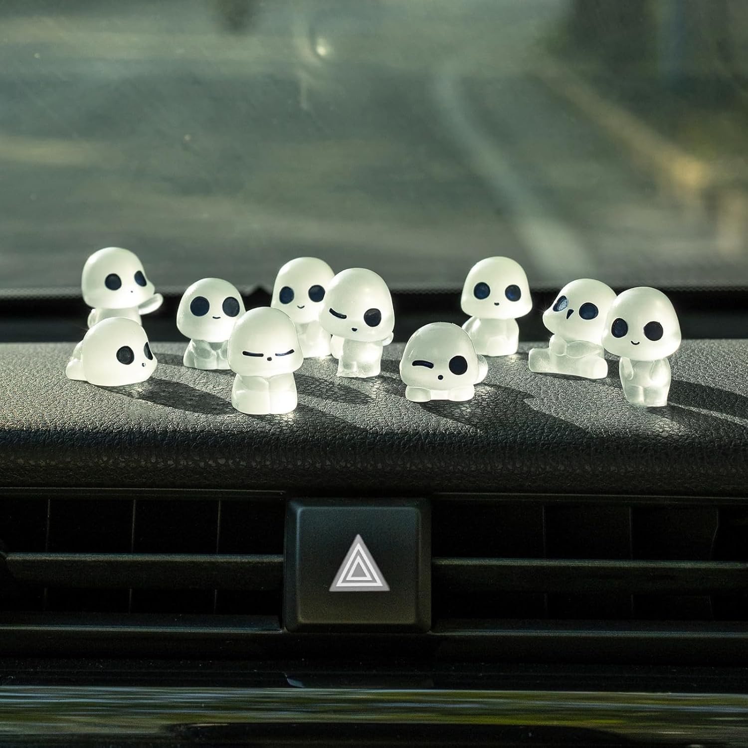 Luminous Alien Car Dashboard Decor, 10PCS Resin Car Dash Decorations, Alien Car