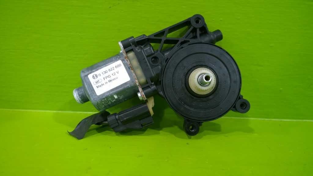 12-17 EQUINOX LT 3.6L AT PASSENGER RIGHT REAR WINDOW MOTOR OEM 2618-11