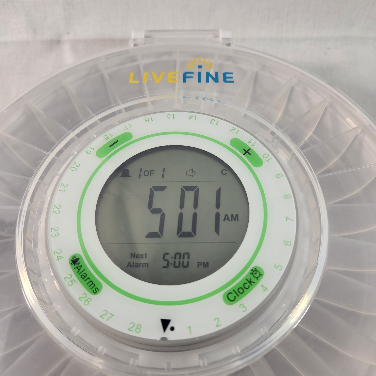 LiveFine 28 Day Automatic Pill Dispenser Lockable Cover Alarm Complete EUC VIDEO