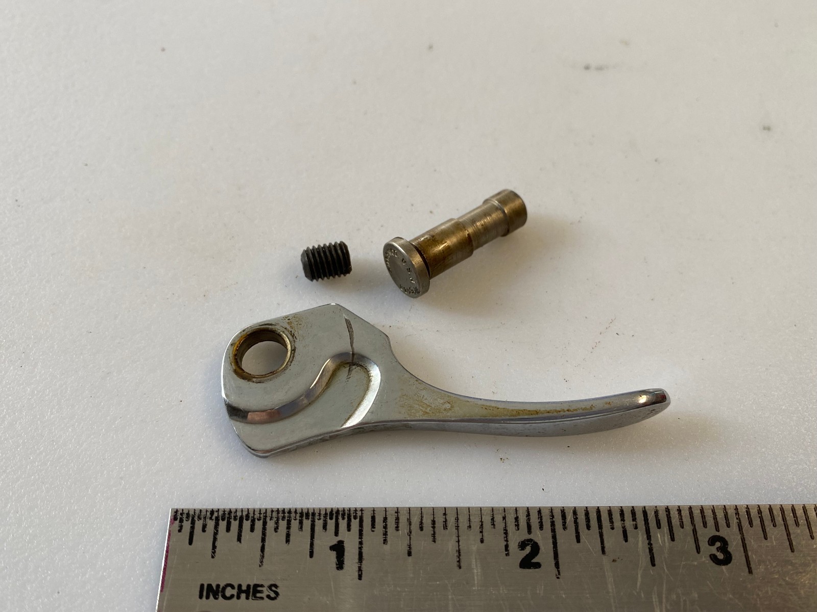 Singer 15 Sewing Machine Part (1954) – Presser Foot Lifter Lever