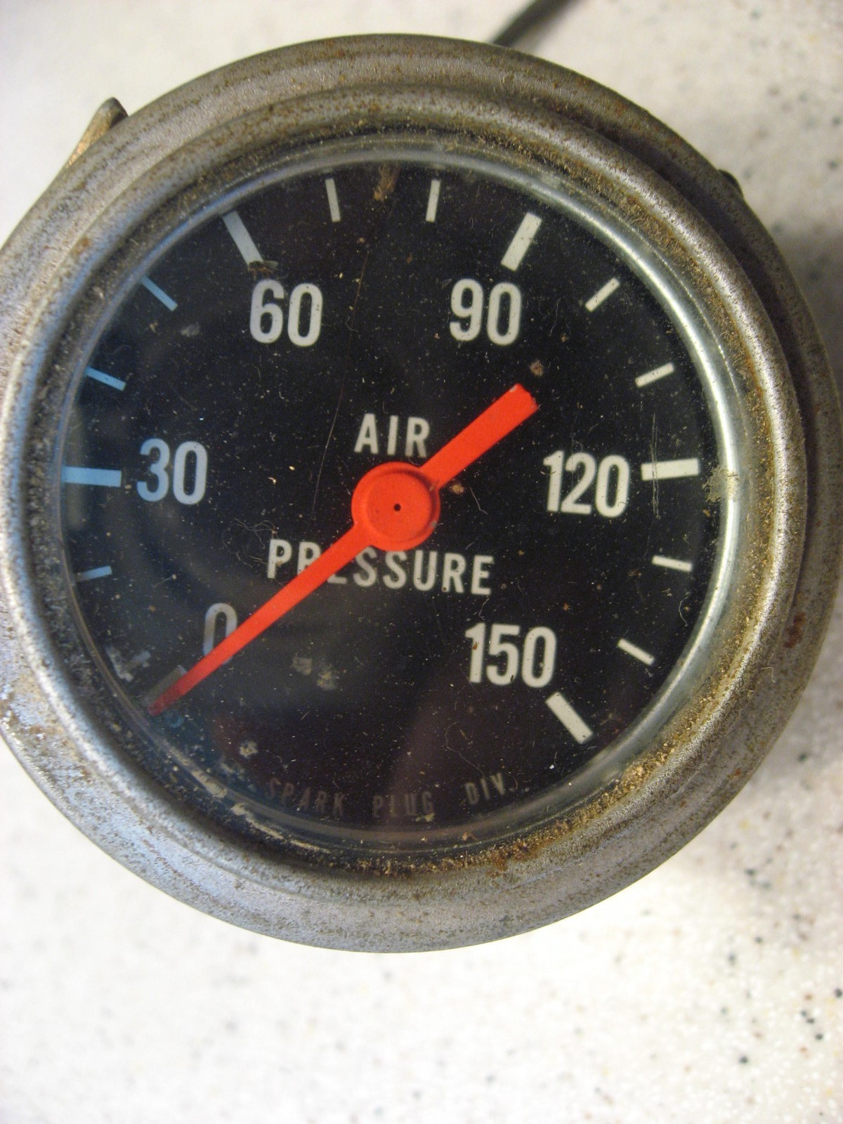 Vintage AC Spark Plug Air Pressure Gauge 0-150 PSI with Bracket