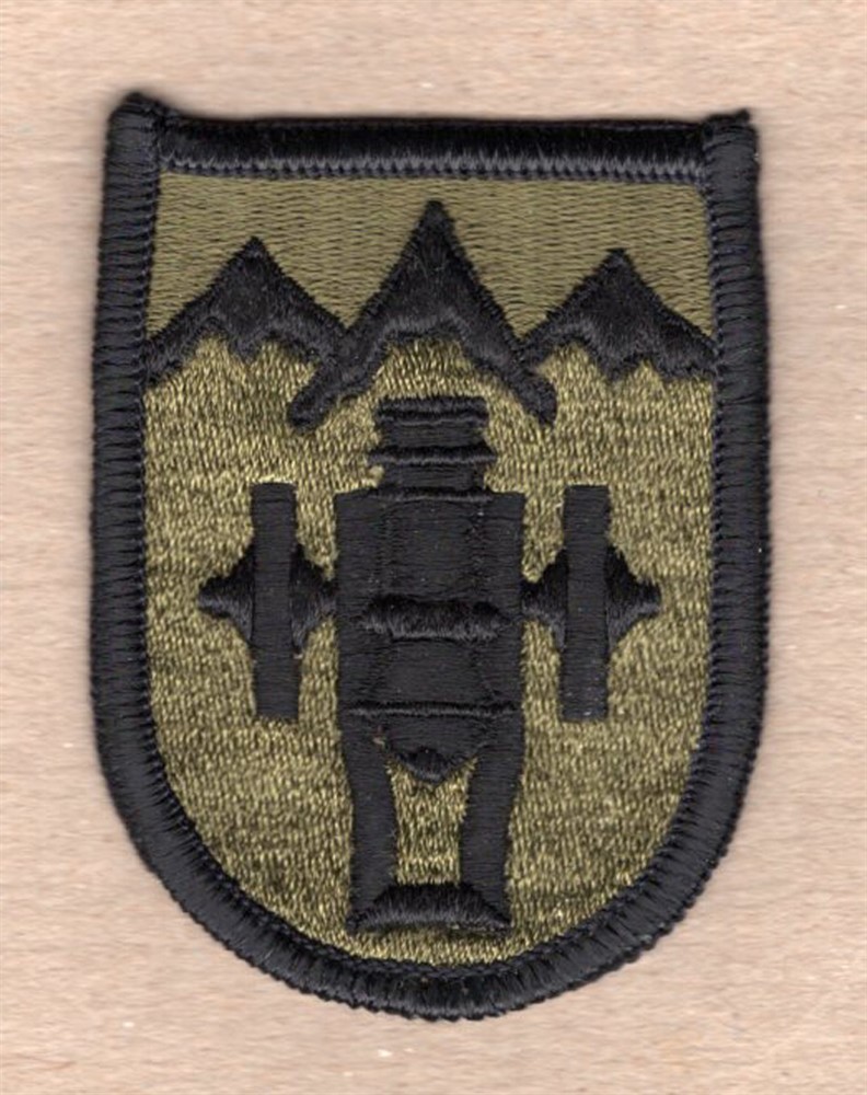 Army Patch: 169th Field Artillery Brigade - subdued, merrowed edge