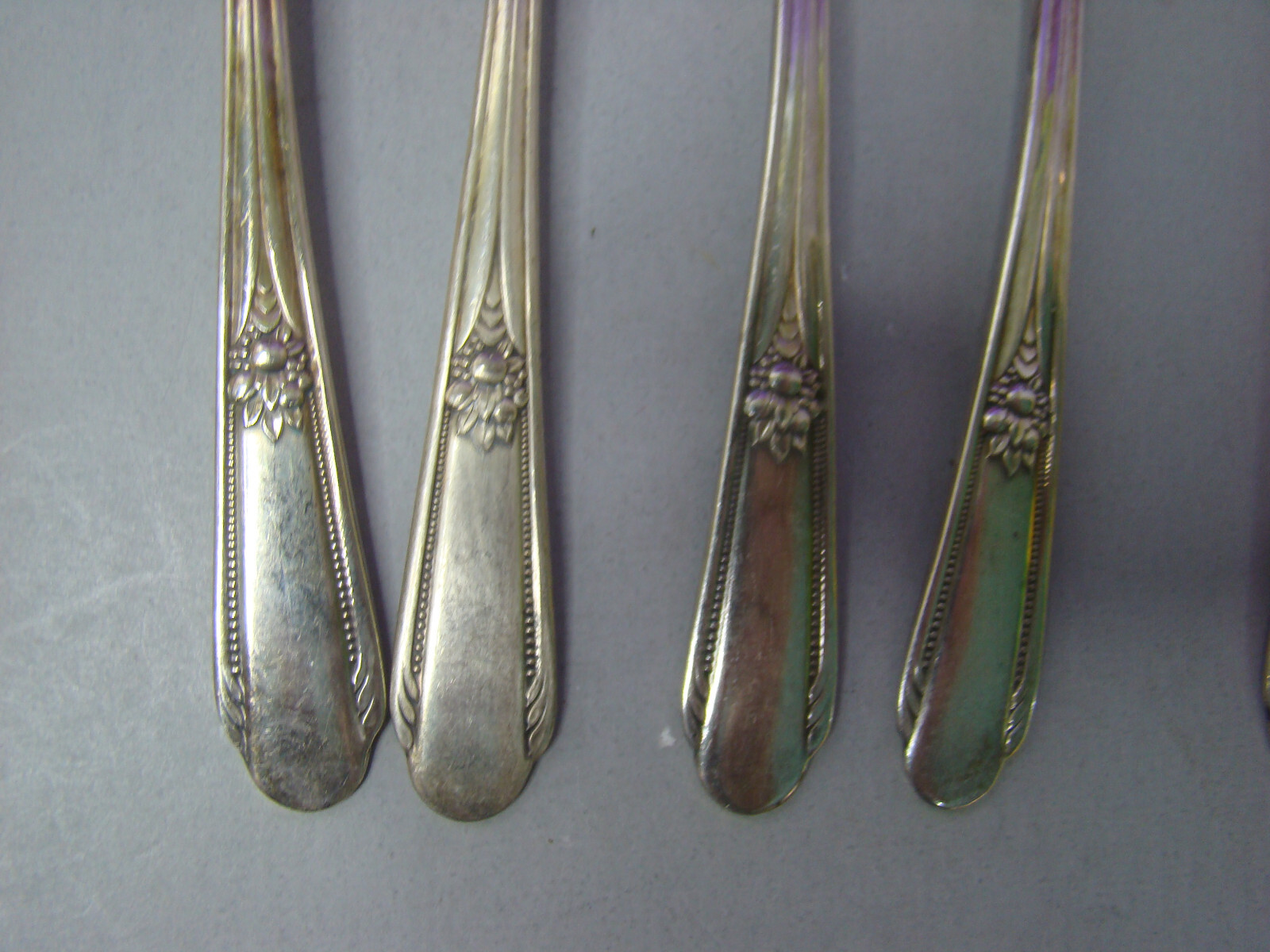 Lot of 7 wm rogers silverplate flatware spoons 5 x 6", 1 x 7.25", 1 x 8.5"