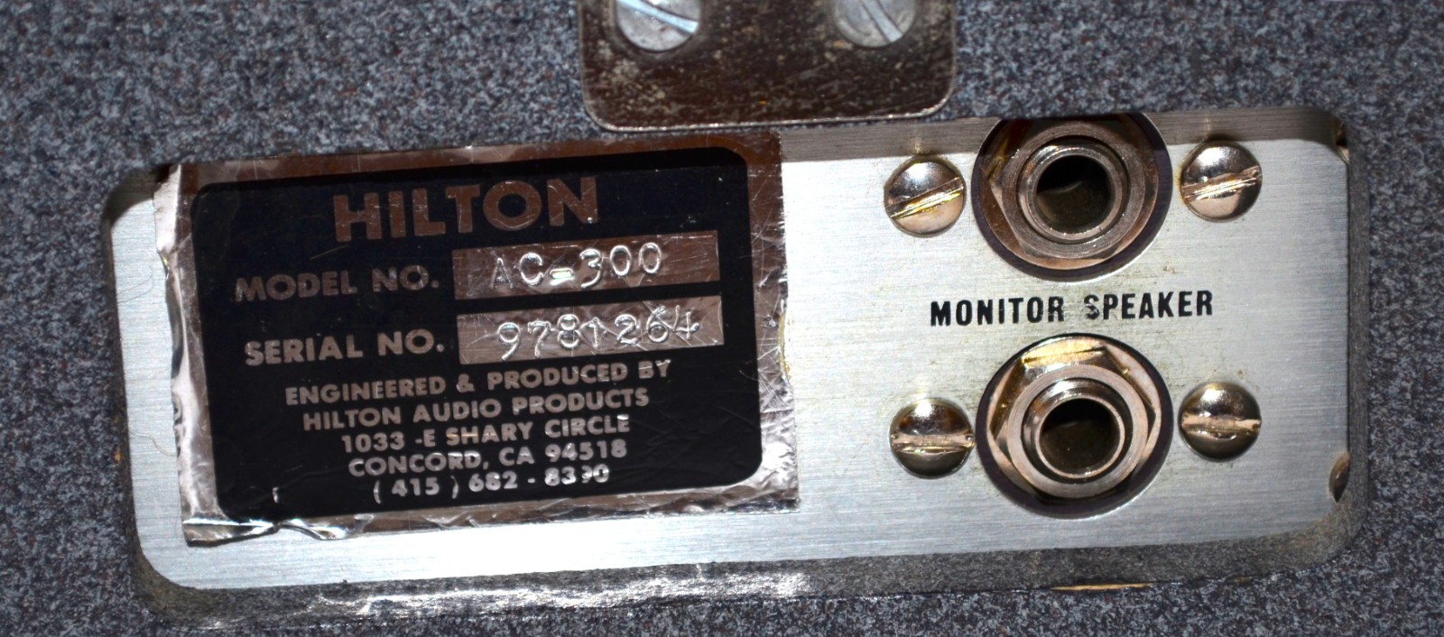 (VINTAGE) HILTON AC 300 Series 2