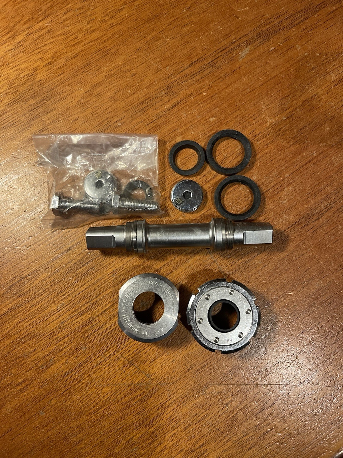 Suntour NOS Bottom Bracket Microlite BB-SL10-E WTB Grease Guard