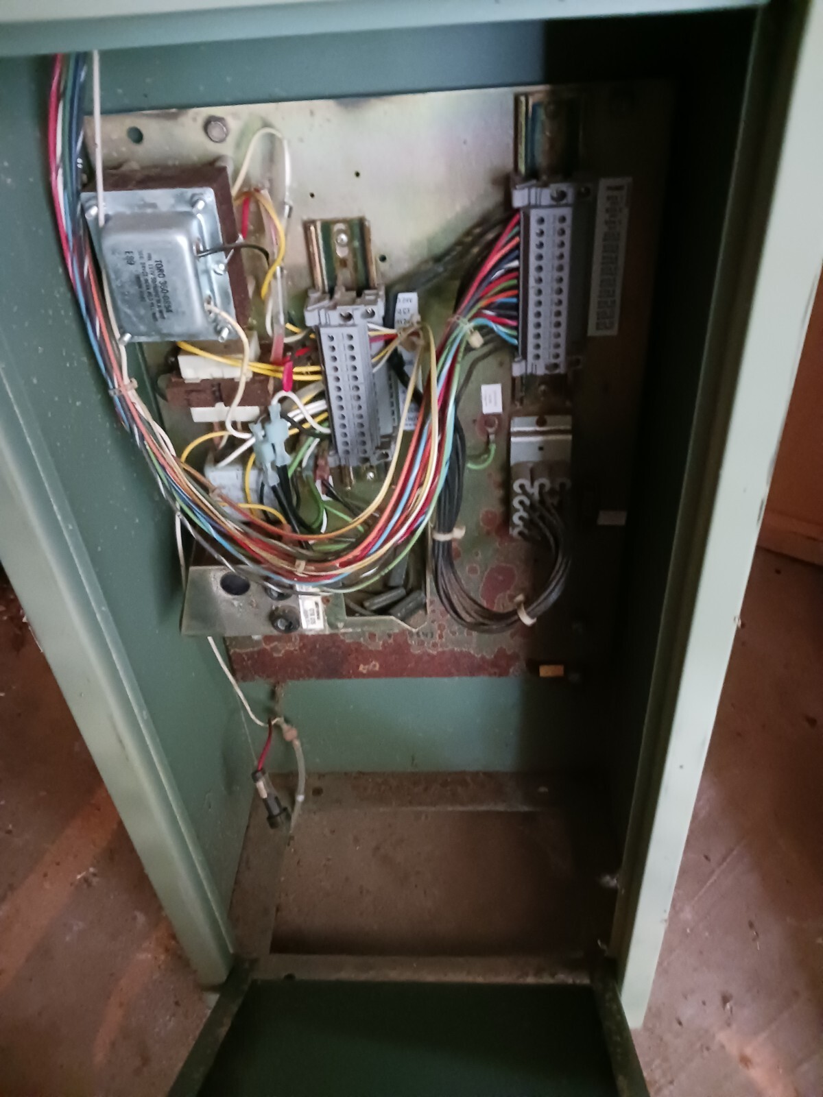 Toro VT 4 Irrigation Satellite Control Box BoardTronics Faceplate