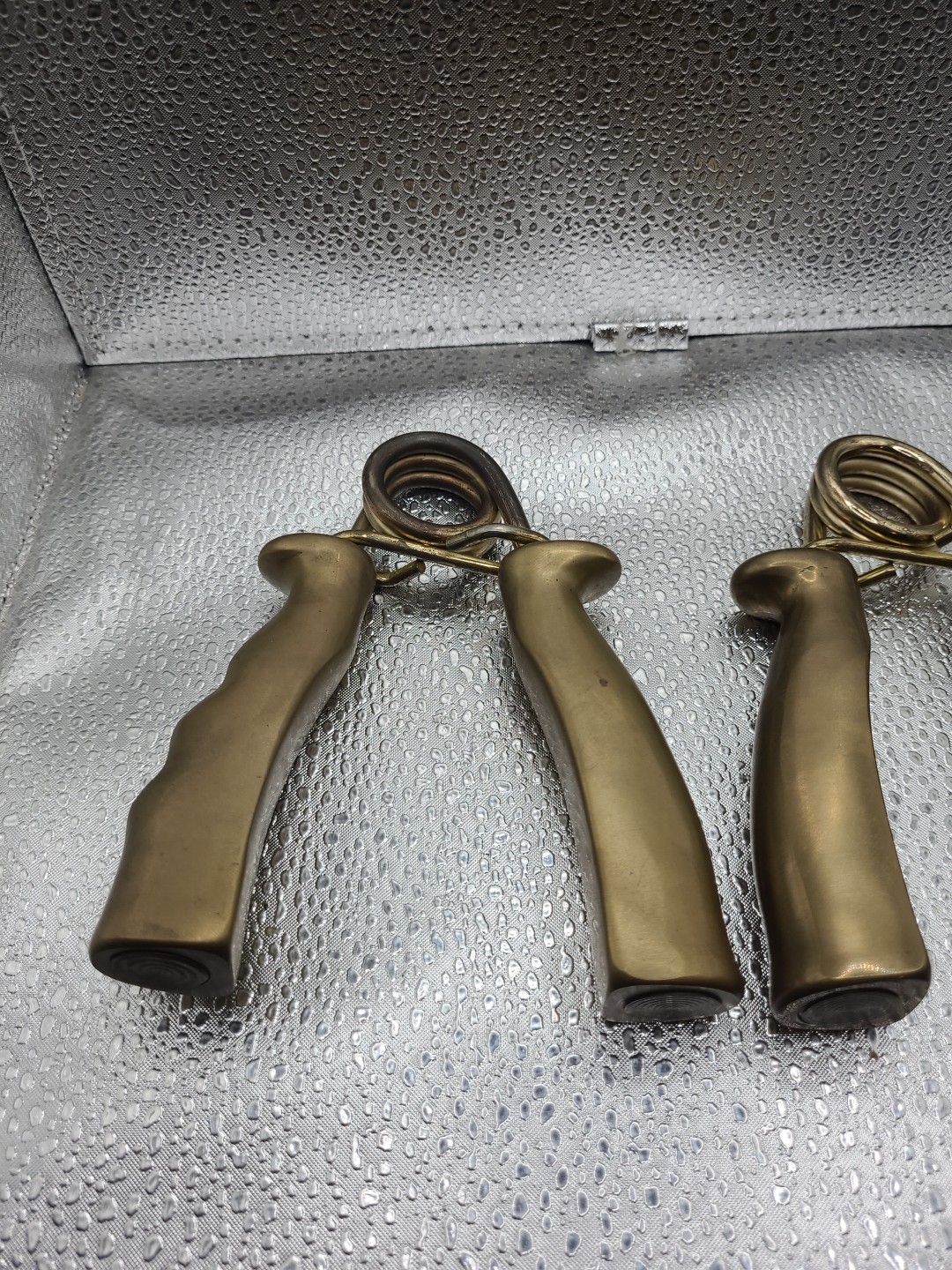 Lot 2 Vintage Solid Brass Exercise Hand Grip Hand Strength Exercise Grippers