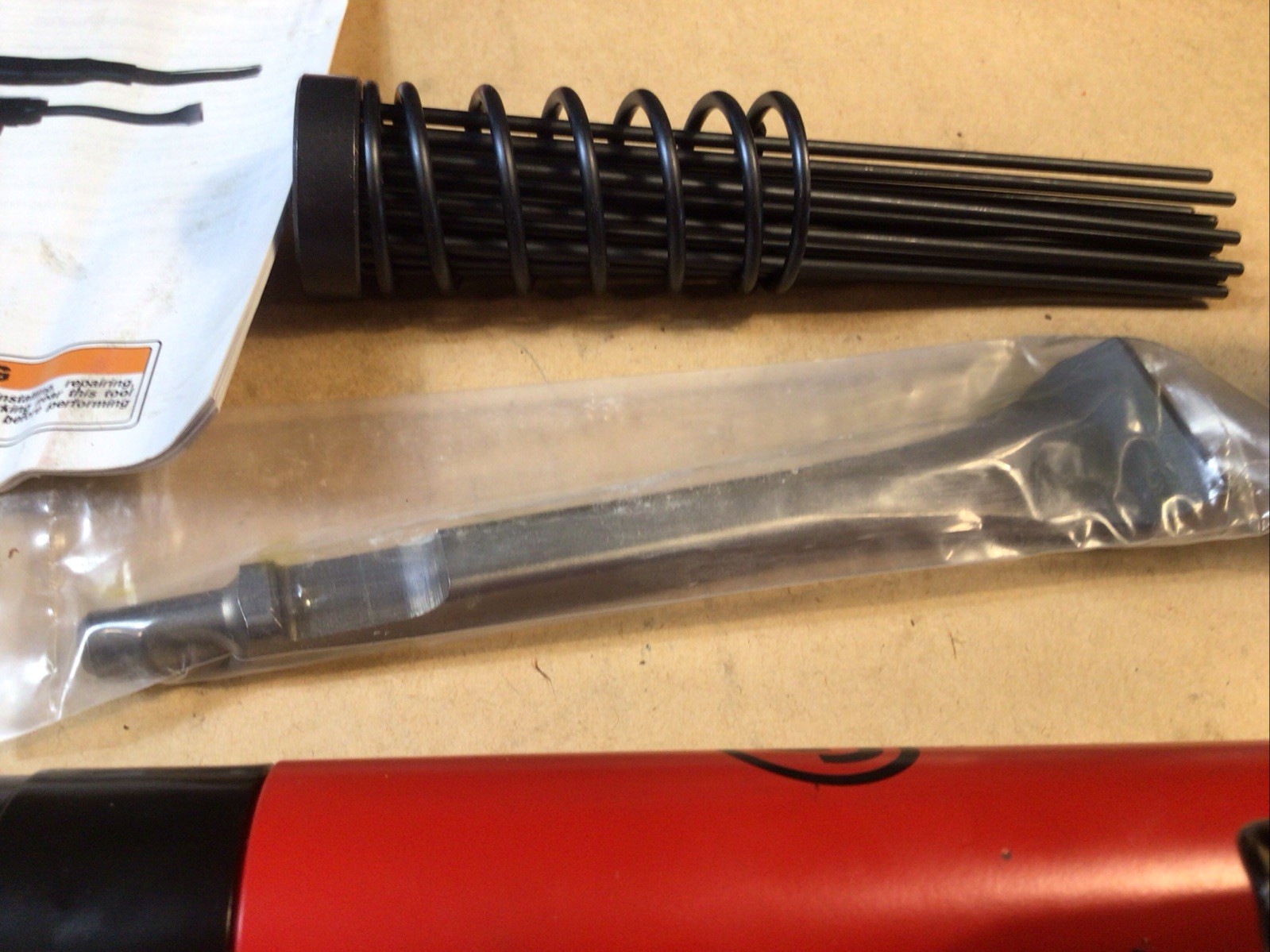 Chicago Pneumatic CP7120 Needle Scaler / Chipper Hammer