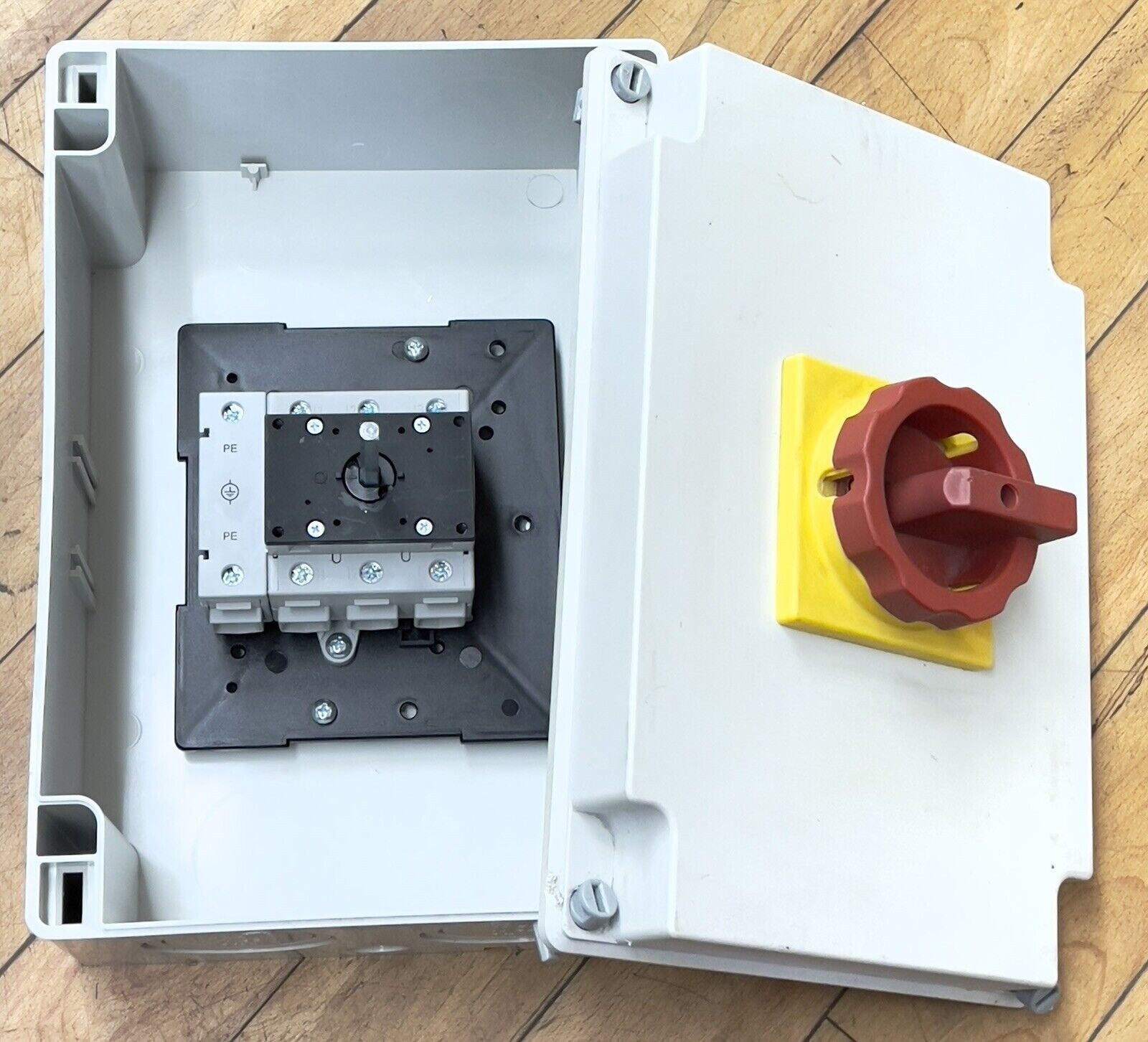 Sontheimer Switch RLT125/3PM-D3 LT-FN7-001 w/ Enclosure Type1