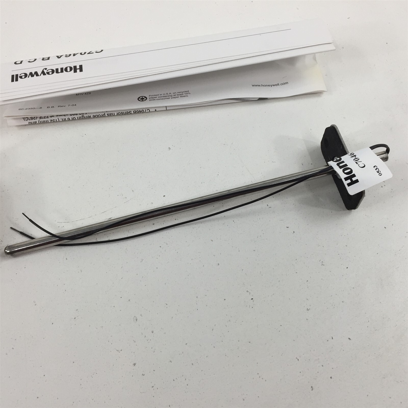 Honeywell C7046A1004 Discharge Sensor 40-140F 8"
