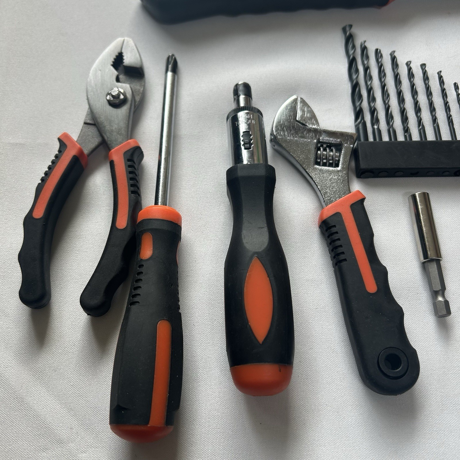 BLACK+DECKER 12V MAX* Cordless Drill/Driver + 59 Piece Project Kit, BDCDD12PK