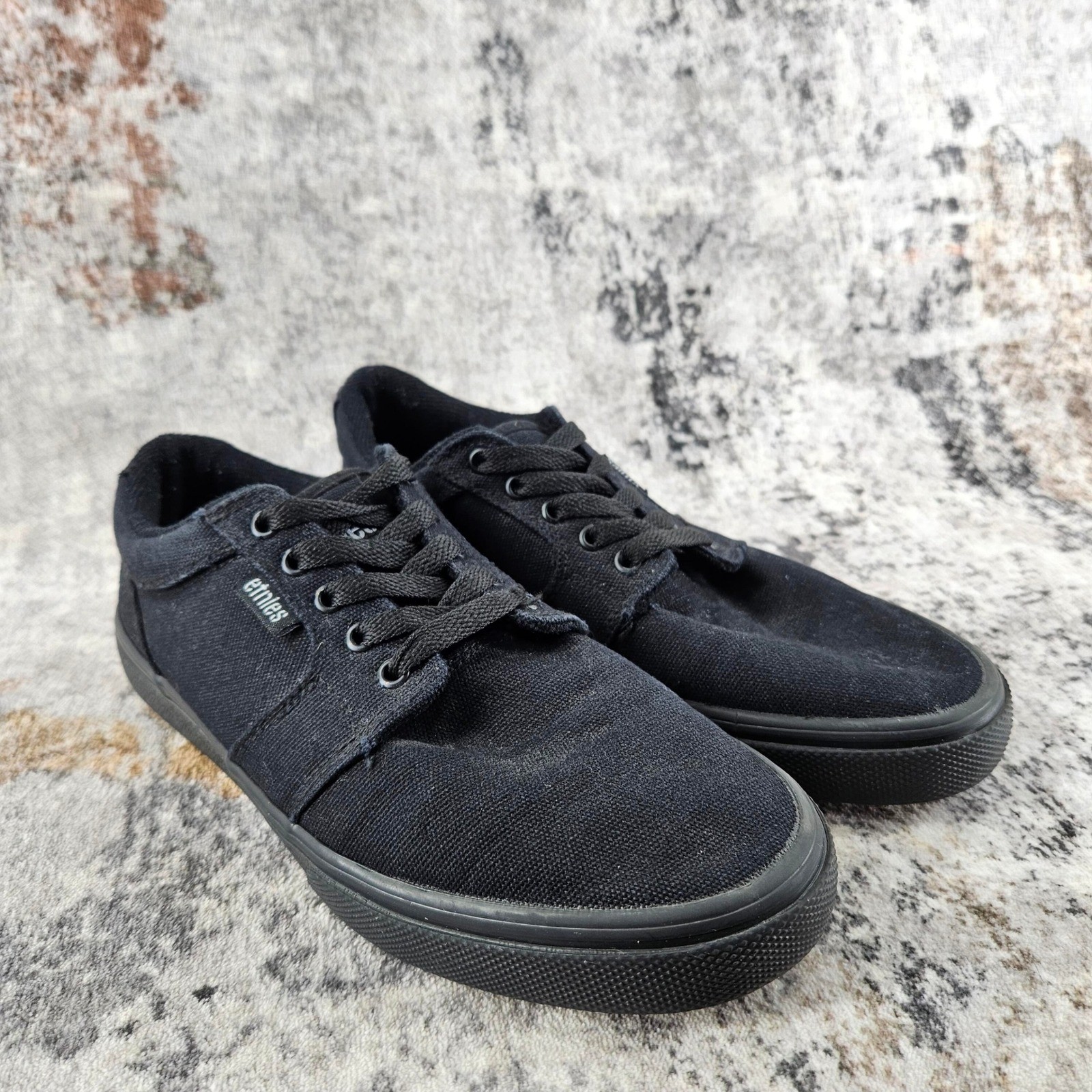 Etnies Barge LS Skater Shoes Mens 7.5 All Black Canvas Low Top Skate Sneakers