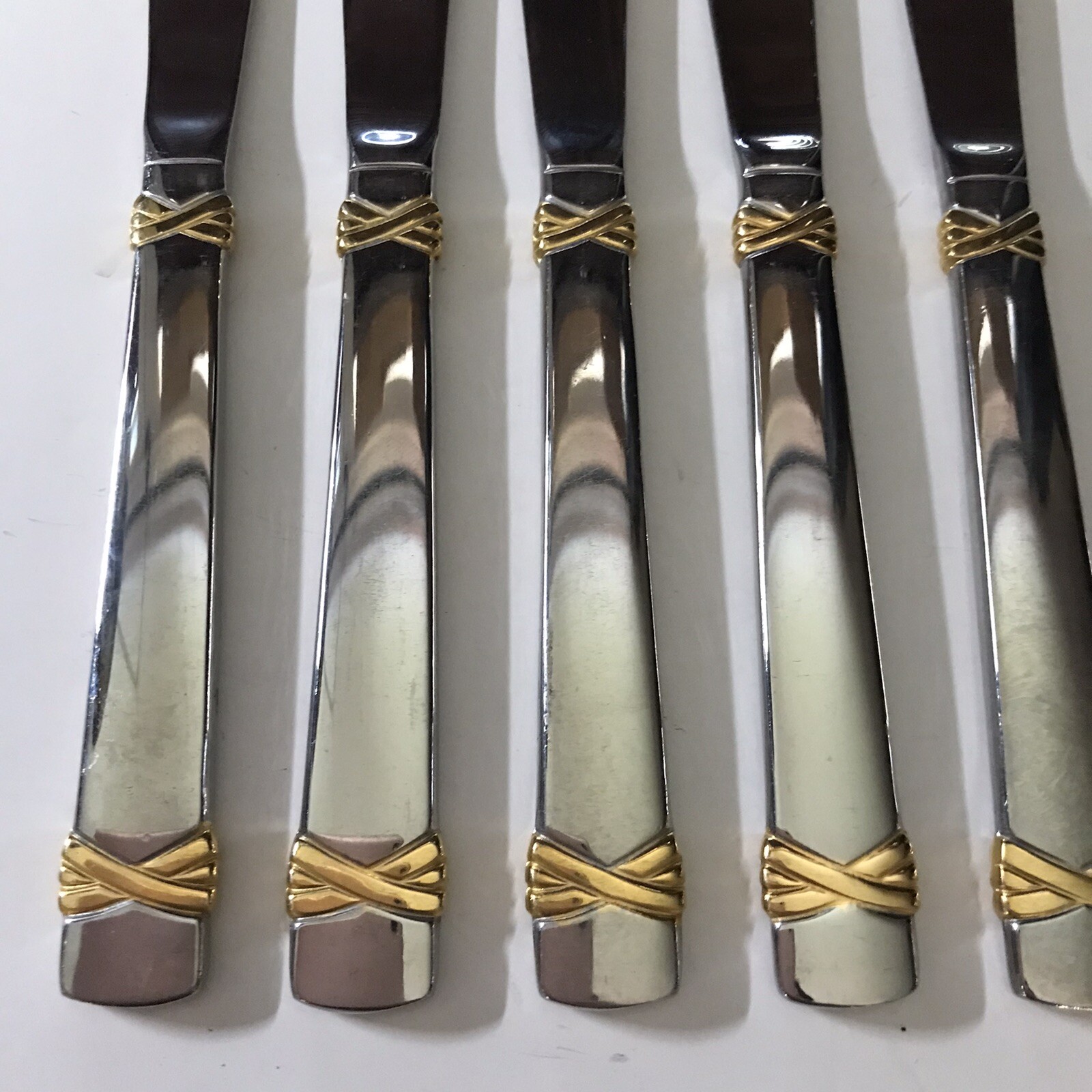 Set 8 Reed & Barton FANFARE Dinner Knives Gold Trim 18/8 Stainless Steel KOREA