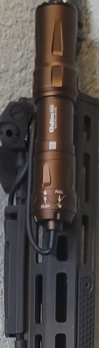 Olight Odin Mini Desert Tan Rechargeable M-LOK Rail Mounted Light 1250 Lum, 240M