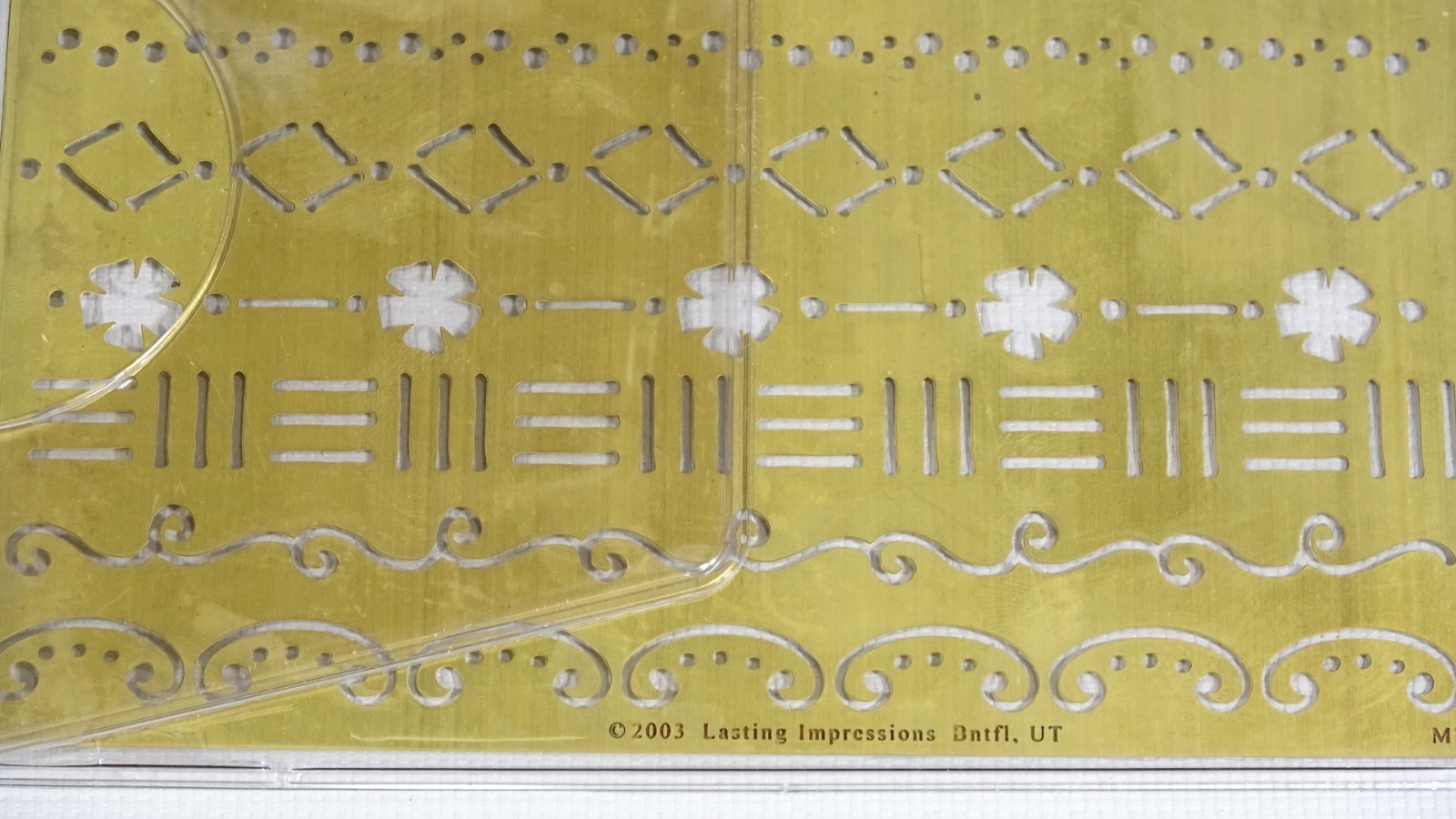 Borders & Edges - Lasting Impressions Embossing Stencil Template M7 - 2003