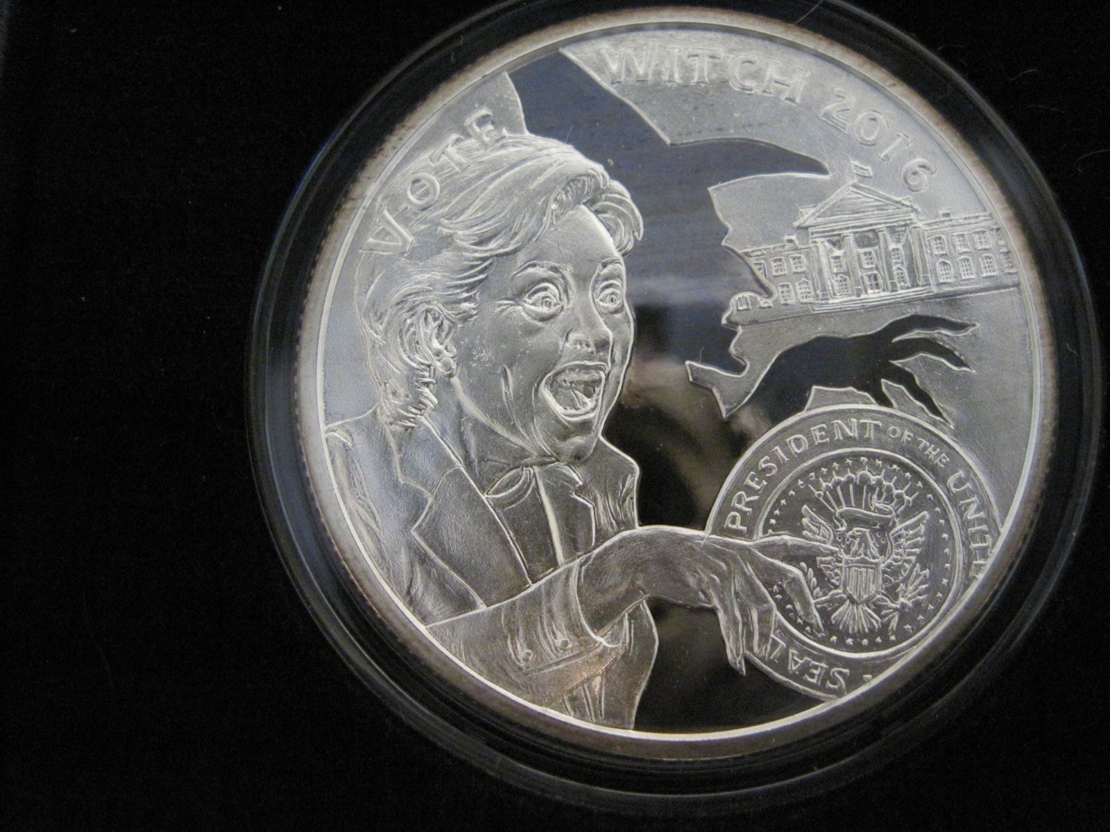 2016 VOTE WITCH PROOF MEDALLION SILVER SHIELD , RARE !