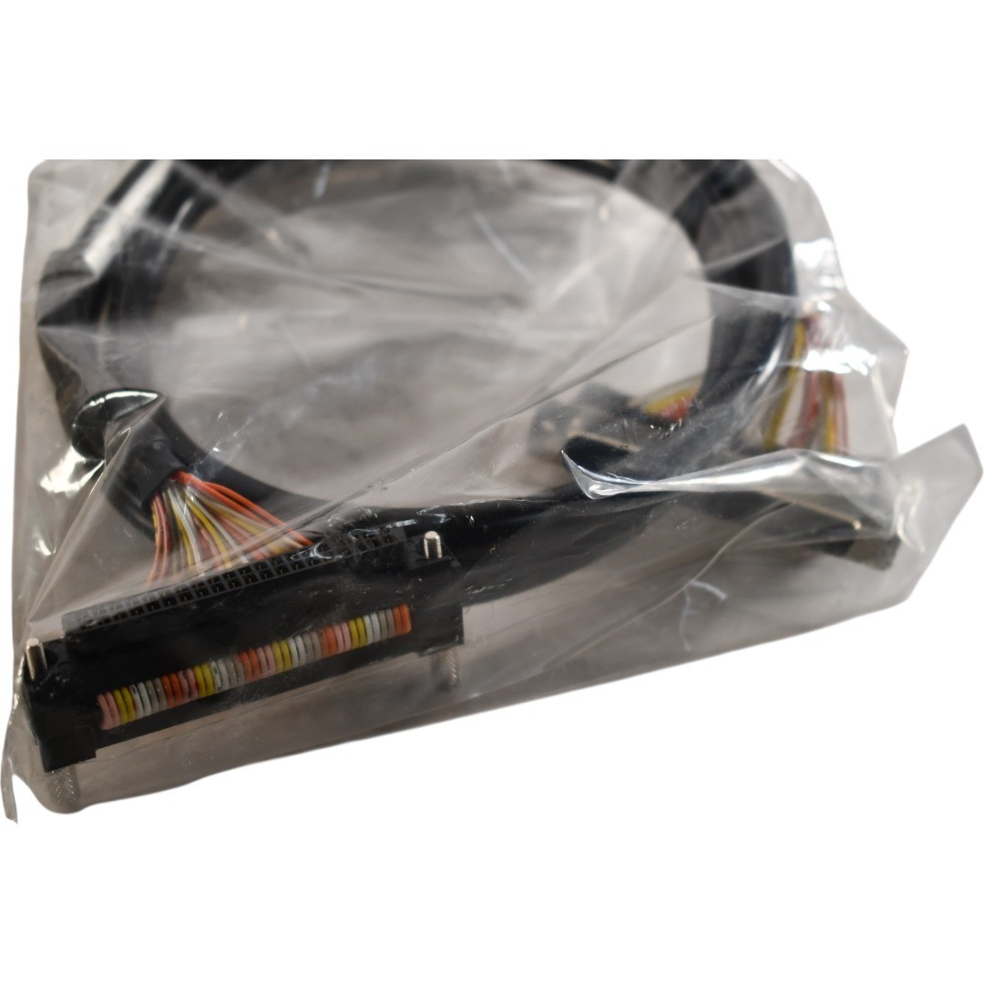 NEW Mitsubishi AC10TB-E 1M PLC Cable Cordset for Terminal Blocks