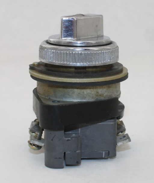 Westinghouse Selector Switch with 2 Contact Blocks