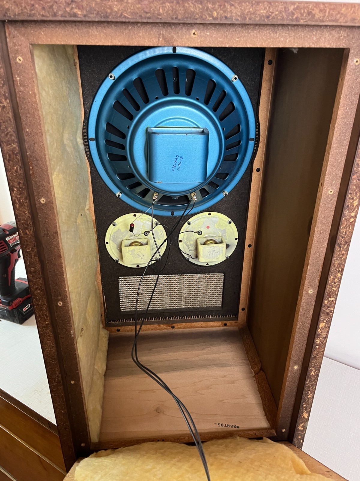 Vintage UTAH Heritage HS1-B 3-way speaker solid wood cabinet 8 Ohms 40 Watts