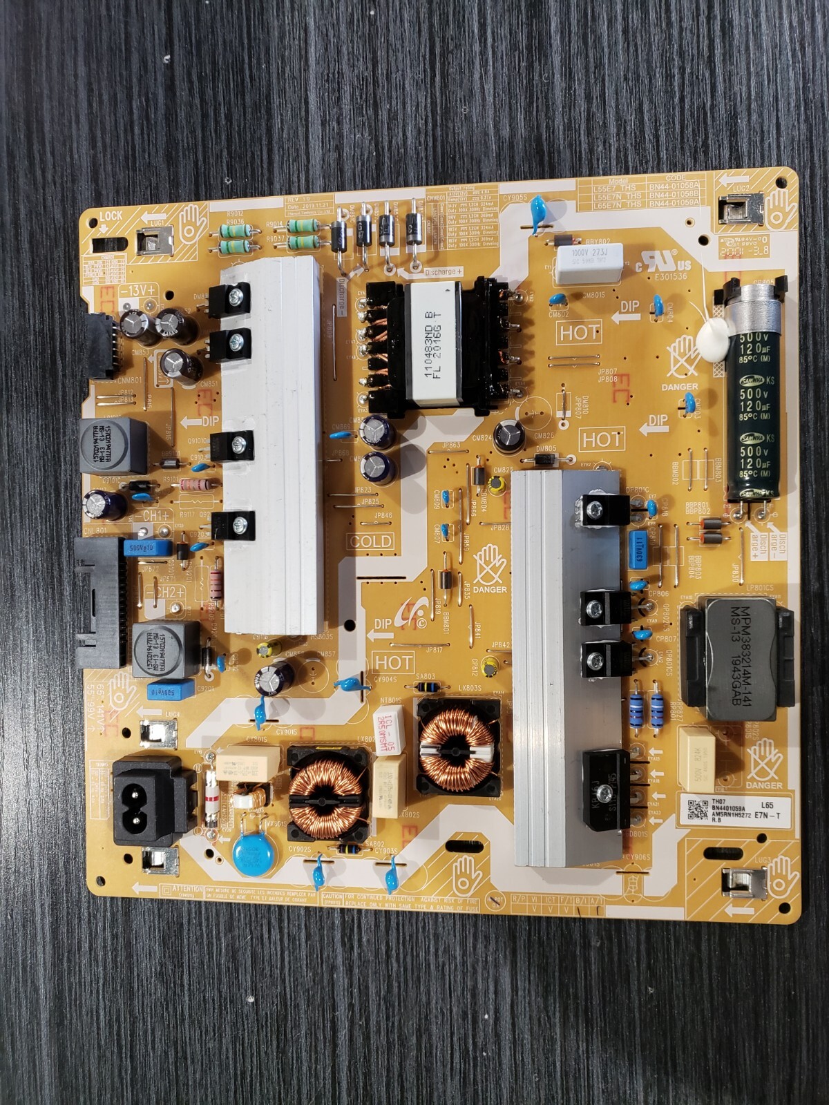 SAMSUNG 65" Qn65q60t POWER SUPPLY Board QN65Q60TAFXZA BN44-01059A