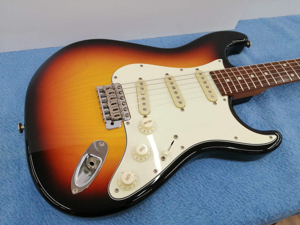 MOMOSE MC1-TW 794518