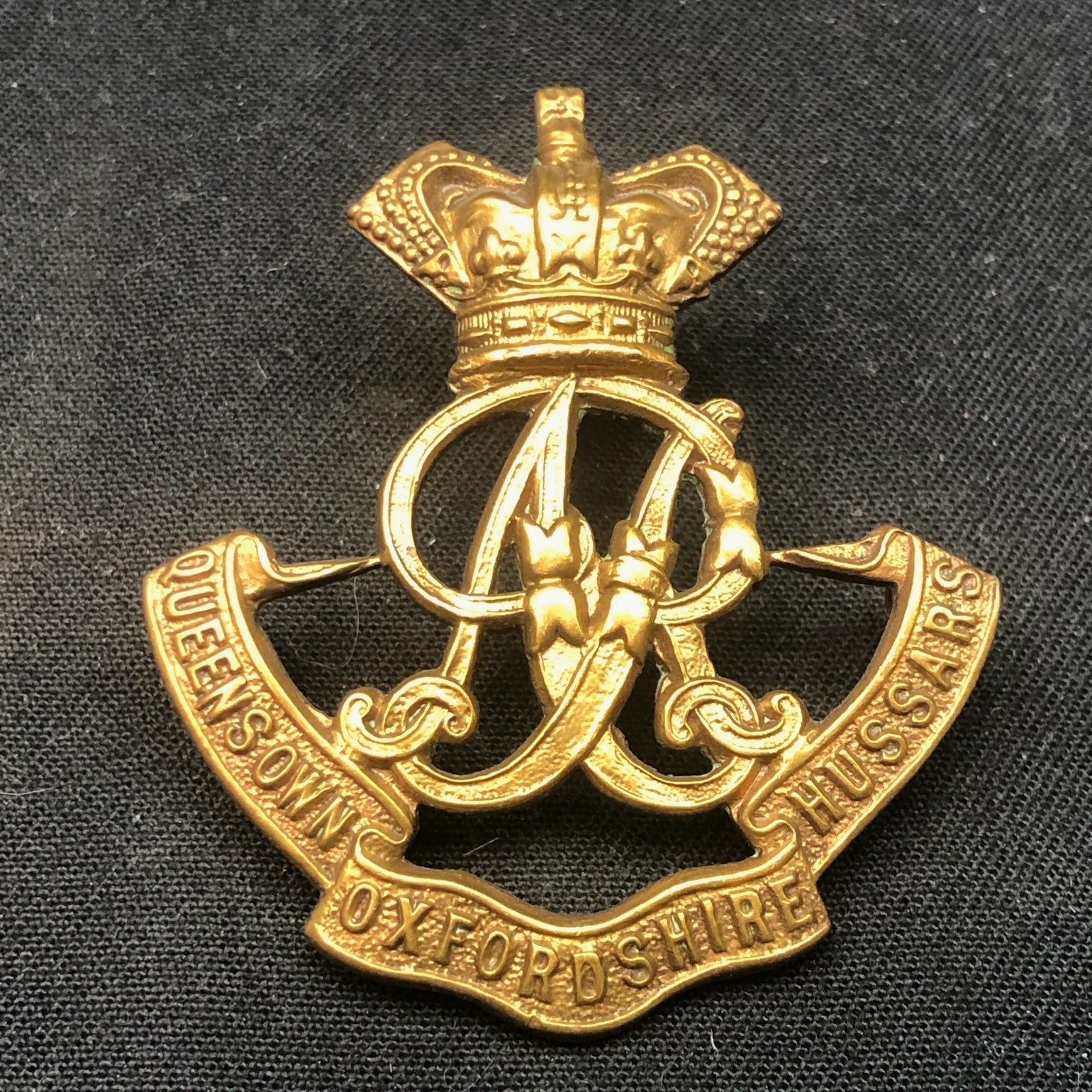 Queen's Own Oxfordshire Hussars - Victorian British Army Cap Badge