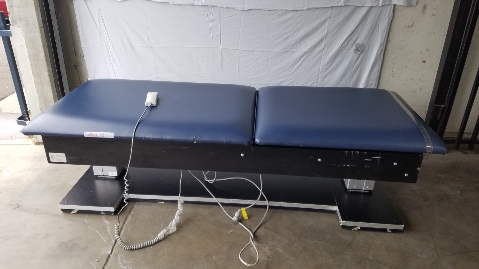 Bariatric Economy Dual-Lift Electric Hi-Lo Treatment Table Medical