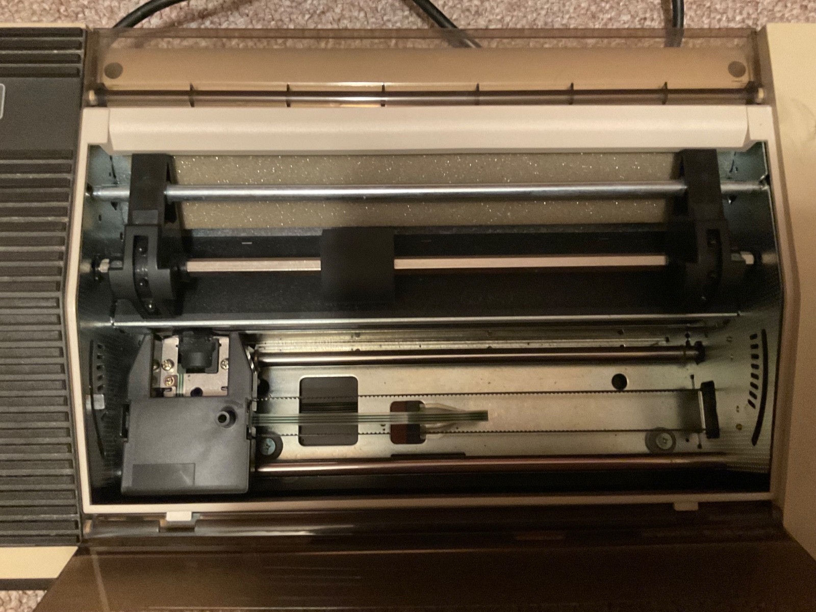 Commodore MPS801 Dot Matrix Printer - RARE - C64 Powers Up