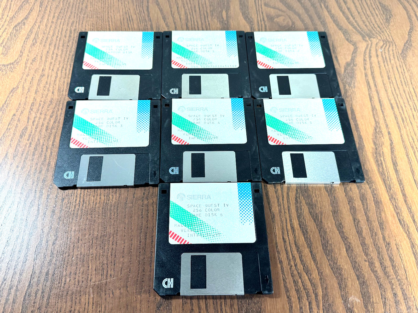 Vintage Apple Computer Macintosh Software Disks Sierra Space Quest 4 IV Ver. 1.0
