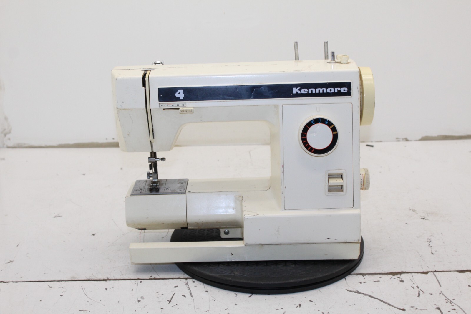 Kenmore 158.1110181 Sewing Machine - Untested As-is