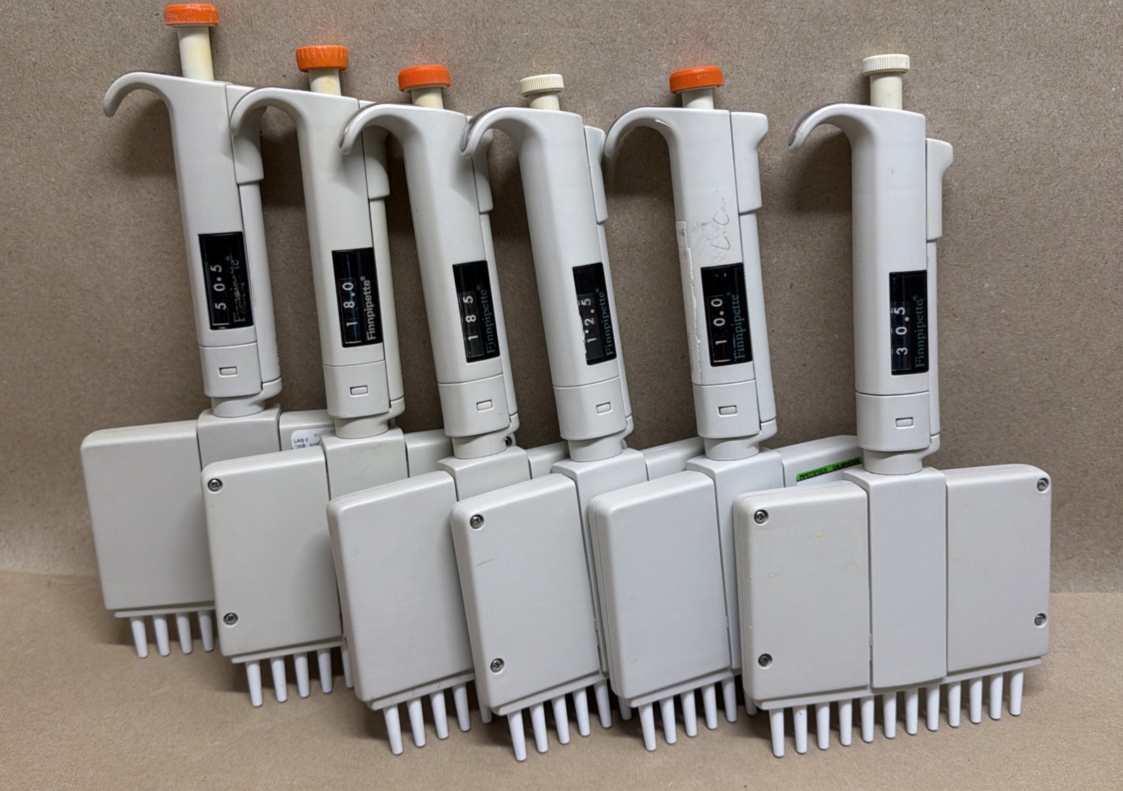 Lot of 8 Thermo Labsystems 4510 Finnpipette 12-Channel Manual Pipette 5-50µl