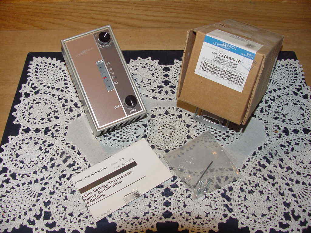 Johnson Controls T22AAA-1C Line Volt Mechanical ThermoStat for Single Stage NEW!