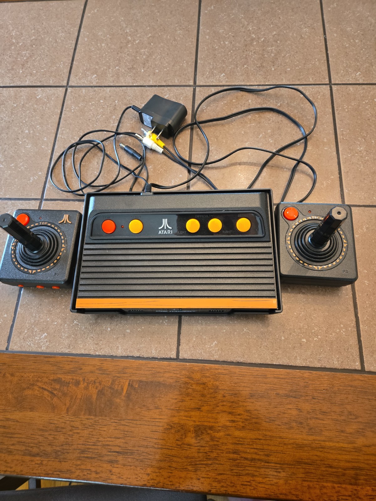 Atari Flashback Classic Game Console 2 Joysticks Power Cord A/V Tested Working
