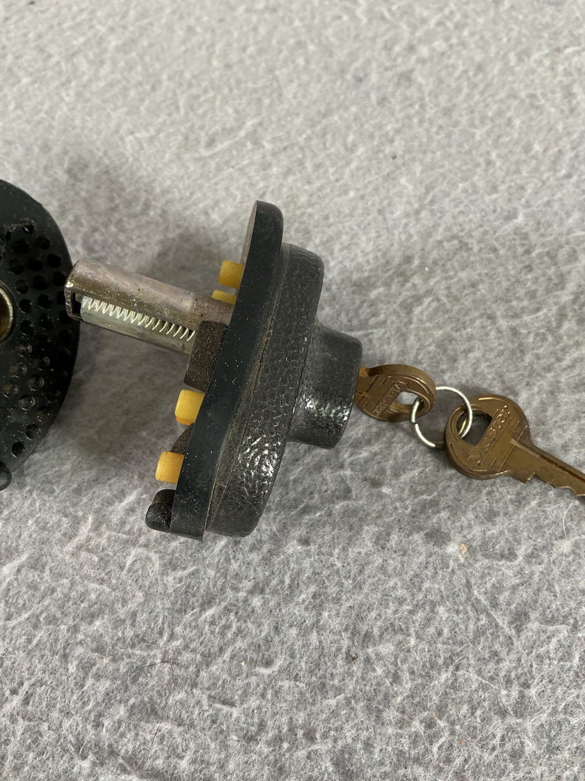 Vintage Master Lock MADE IN USA!! Keyed-Alike Gun Lock, trigger lock
