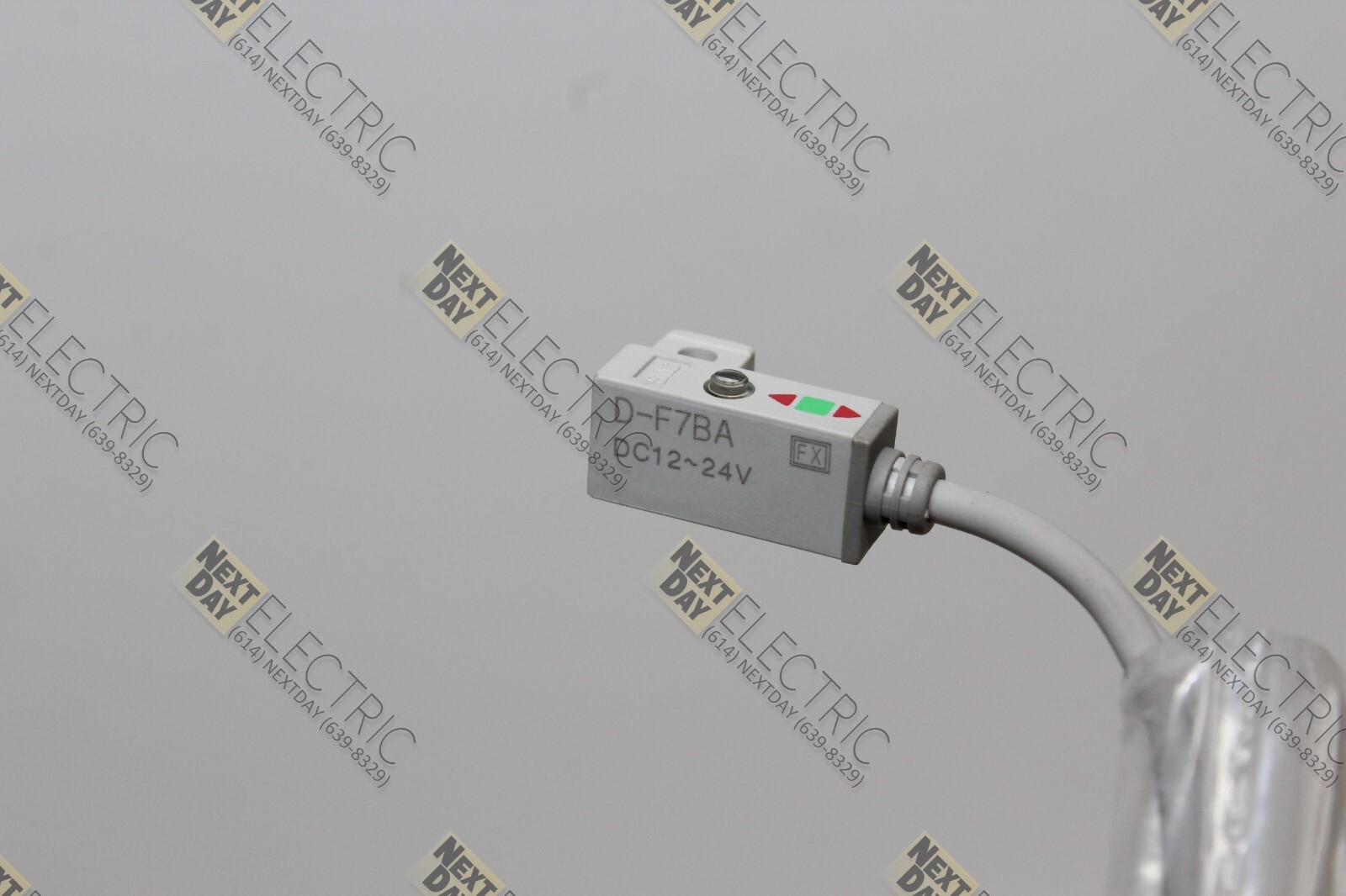 SMC, D-F7BA, Auto Switch Sensor Proximity Cylinder Position DC12-24v