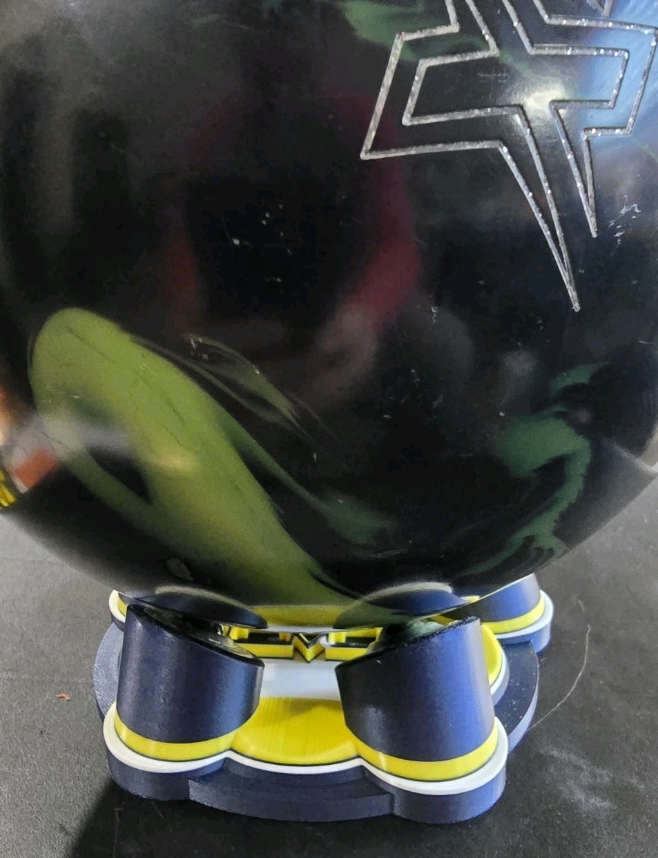Bowling Ball Spinner - Custom - Michigan Wolverines