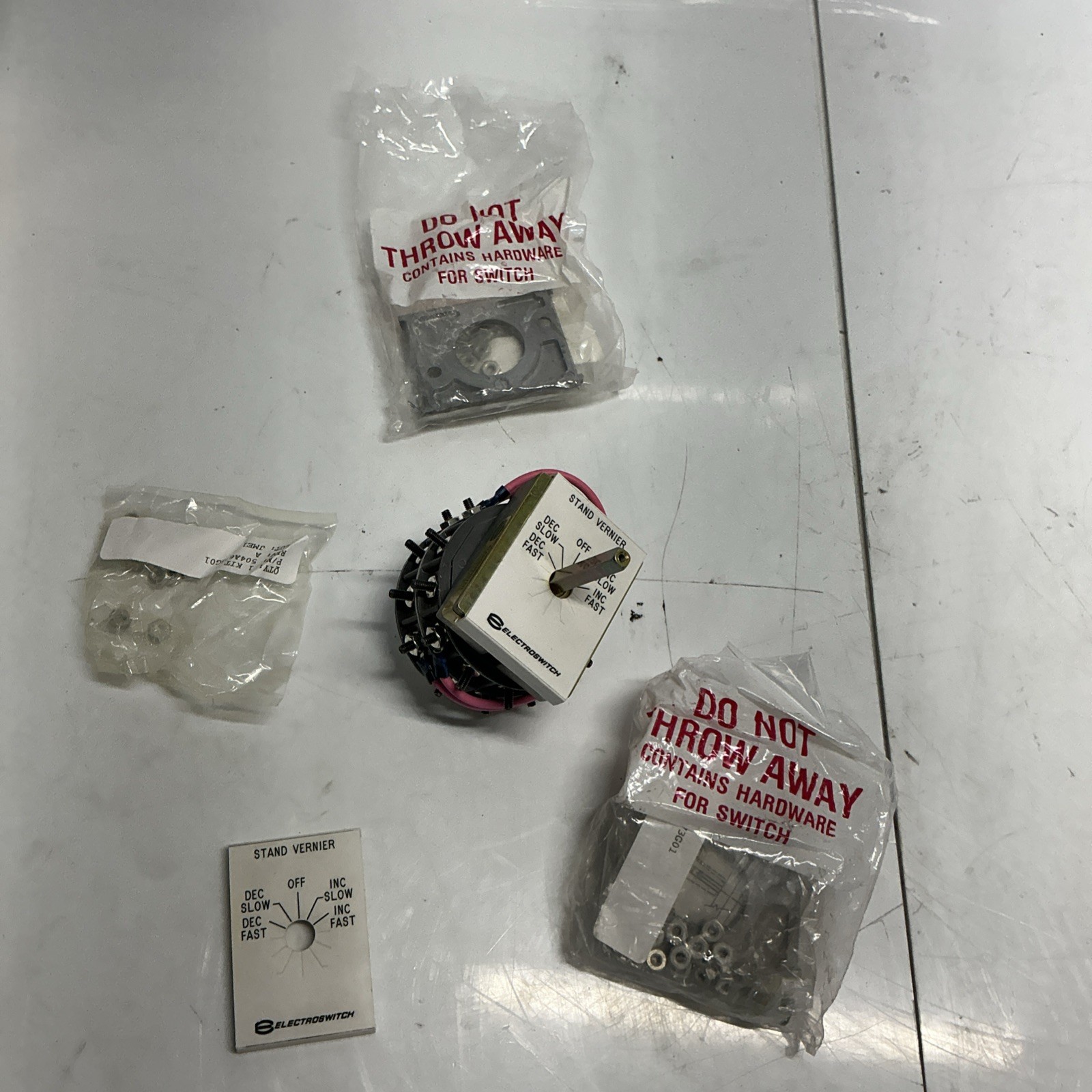Electroswitch 0453 8116A42G01 Utility Rotary Control Switch Assembly Z-502